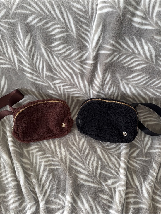 lululemon athletica Handbags - Lululemon Sherpa Belt Bag Duo - Black & Brown;
One for $38 or buy both at a disc